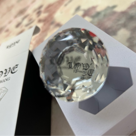 BRAND NEW Vera Wang Love Crystal Wine Bottle Stopper - Picture 4 of 4